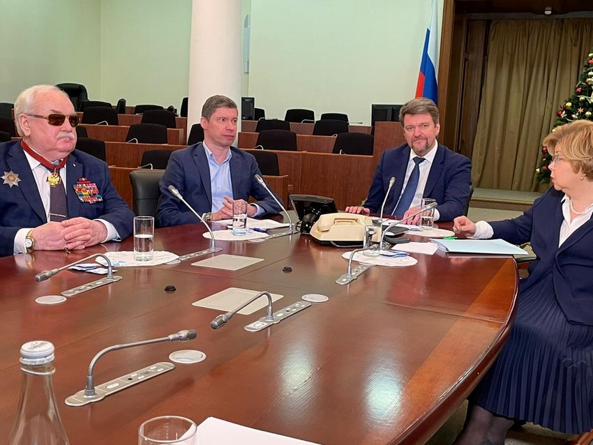 В. В. Путин проводит онлайн-встречу с представителями общероссийских организаций инвалидов